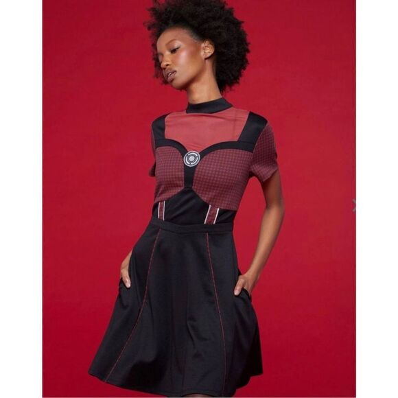 Hot Topic Marvel Ant-Man And The Wasp: Quantumania Ant-Man Dress Plus Size 2 - Picture 8 of 8